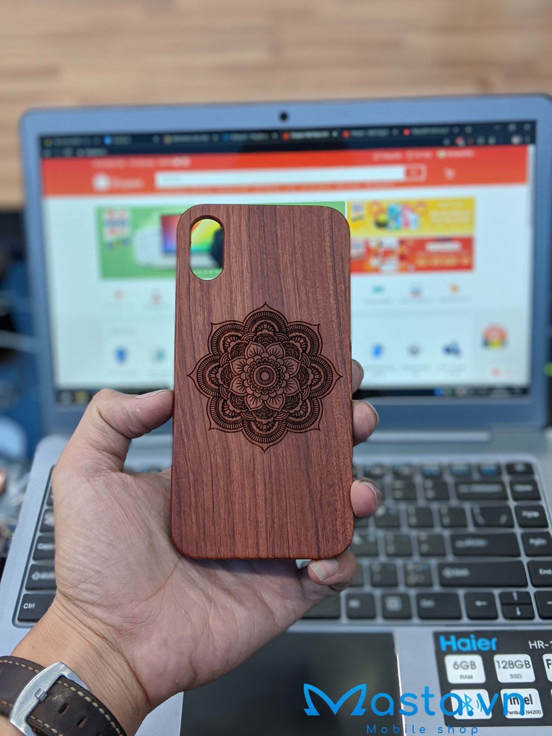 00100dPORTRAIT_00100_BURST20200610123848811_COVER-min