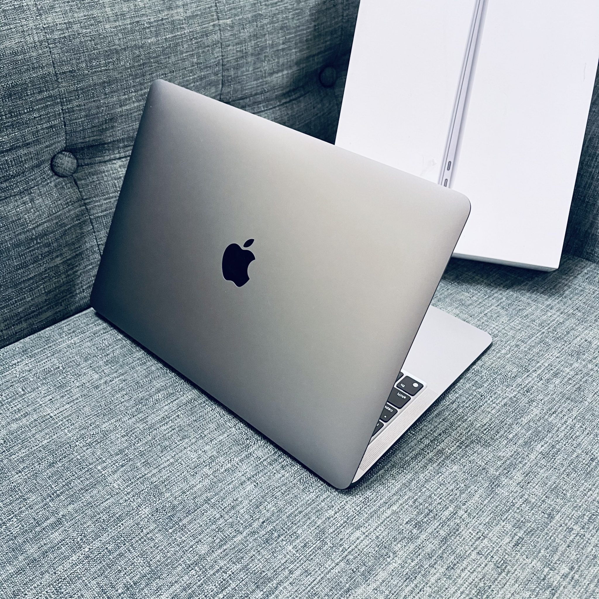 apple macbook air refurbished m1