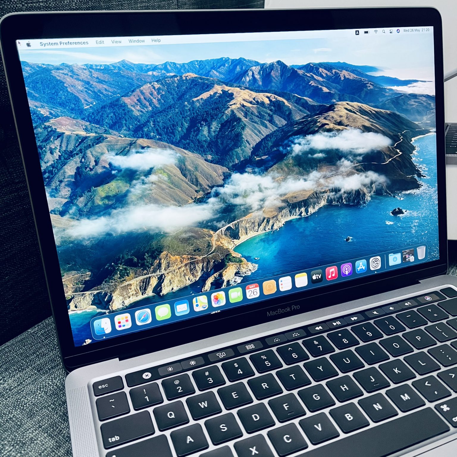 macbook pro 2020 refurbished